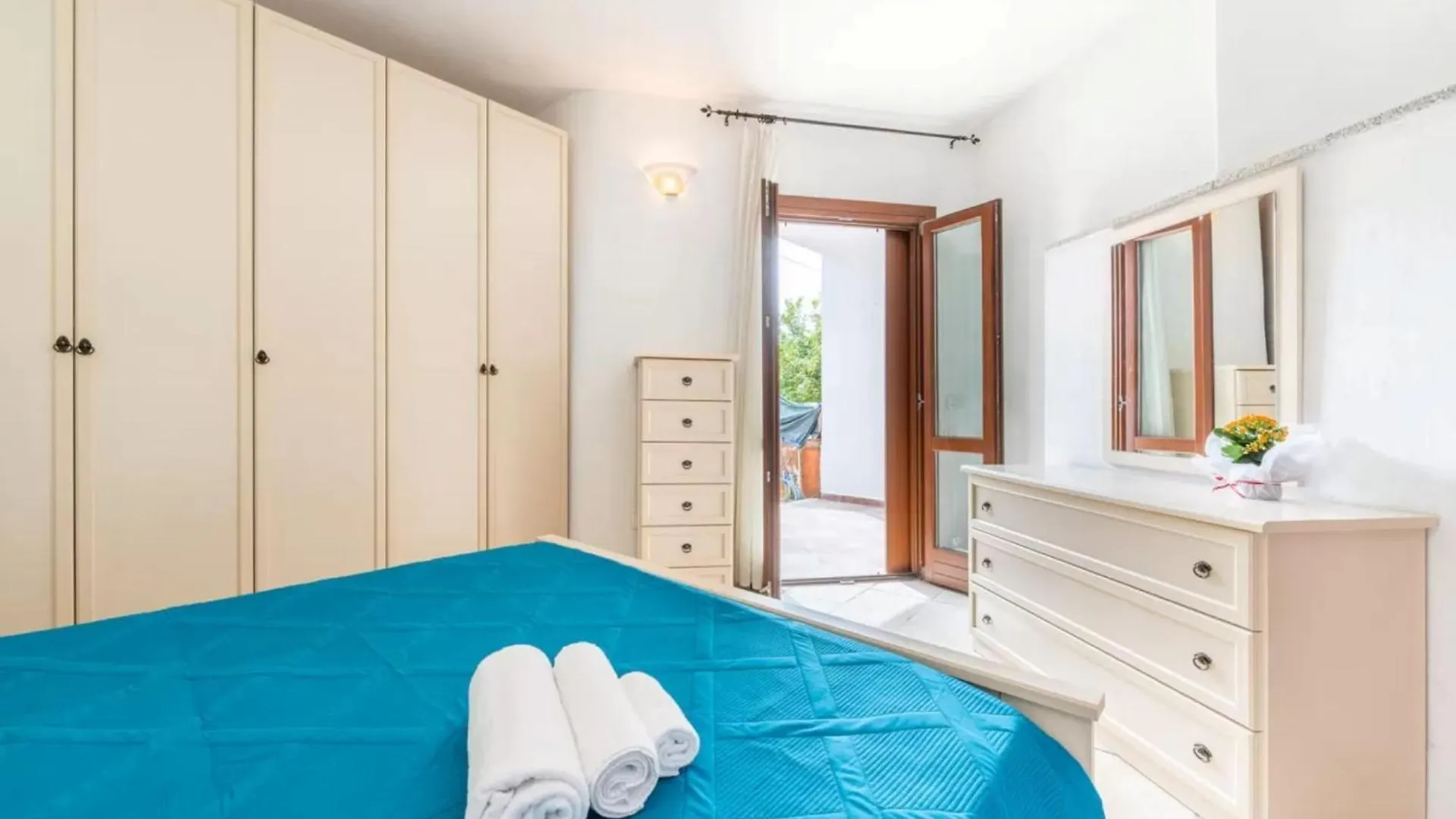 Delightful Three Room Flat With Patio Near Budoni Танаунелла Апартаменты