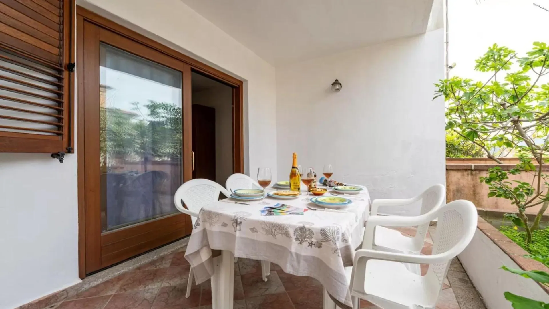 Delightful Three Room Flat With Patio Near Budoni Tanaunella 0*,  Ιταλία